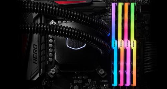 Изображение Pamięć G.Skill Trident Z RGB, DDR4, 128 GB, 4000MHz, CL18 (F4-4000C18Q-128GTZR)