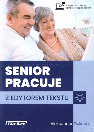 Изображение Senior pracuje z edytorem tekstu