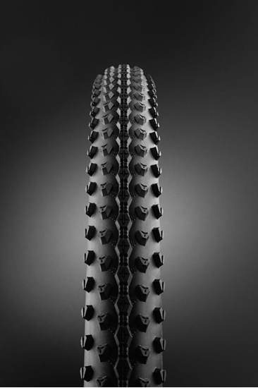 Изображение Vredestein Opona mtb VREDESTEIN BLACK PANTHER HEAVY DUTY 29x2.20 (55-622) TUBELESS READY TPI120 730g zwijana czarna (NEW)