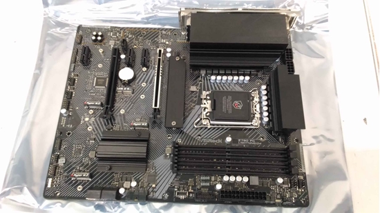 Изображение SALE OUT. ASRock INTEL Z790/4DDR4/4SATA3 | ASRock Z790 PG LIGHTNING/D4 | Processor family Intel | Processor socket LGA1700 | DDR4 DIMM | Memory slots 4 | Supported hard disk drive interfaces SATA3, M.2 | Number of SATA connectors 4 | Chipset Z790 | ATX | 